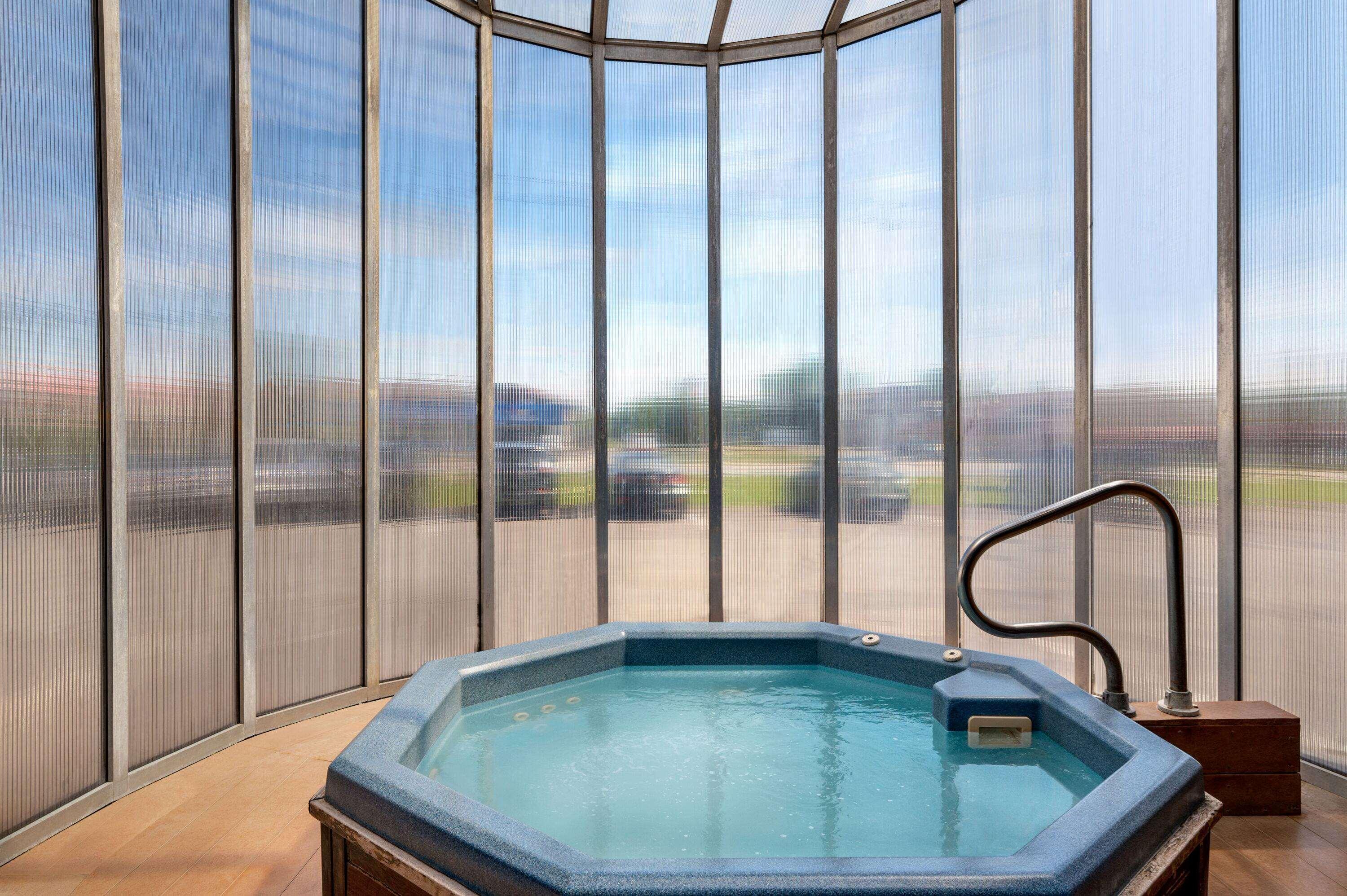 Days Inn By Wyndham Frédéricton Extérieur photo